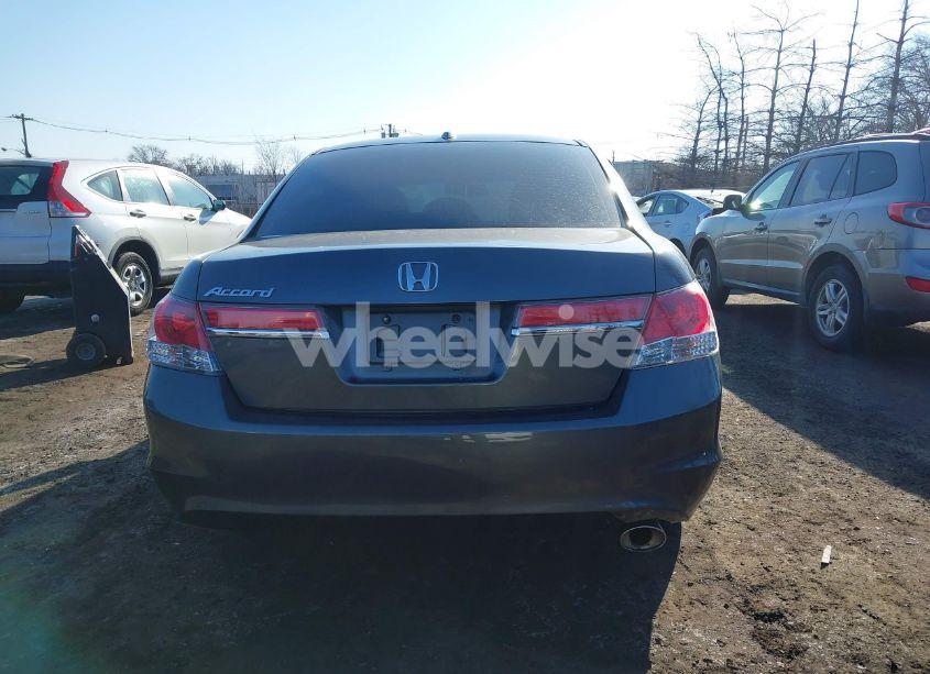 Photo 16 of 2011 Honda Accord 2.4 EX-L (VIN 1HGCP2F8XBA032566)