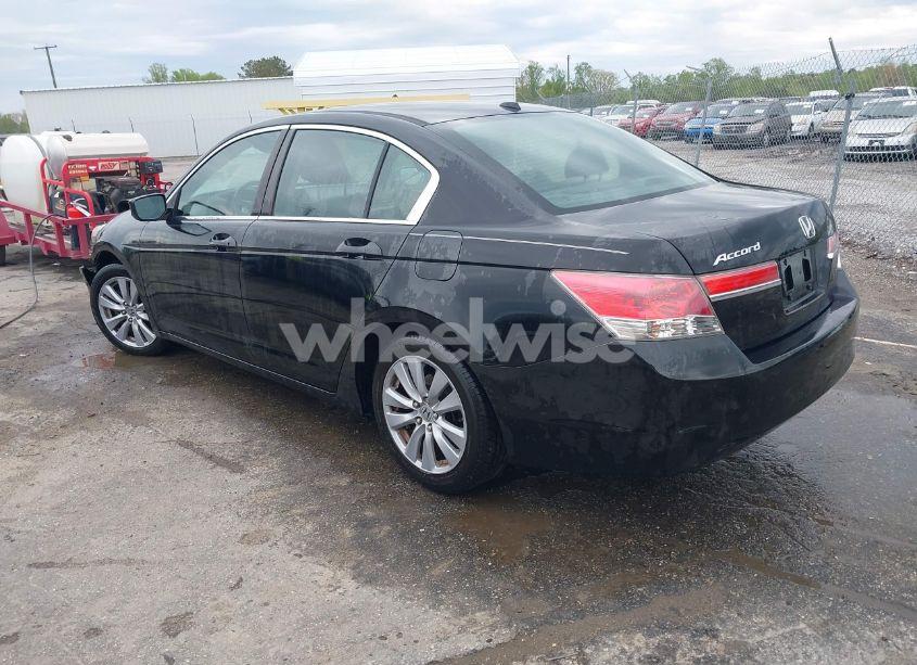 Photo 3 of 2011 Honda Accord 2.4 EX-L (VIN 1HGCP2F8XBA036374)