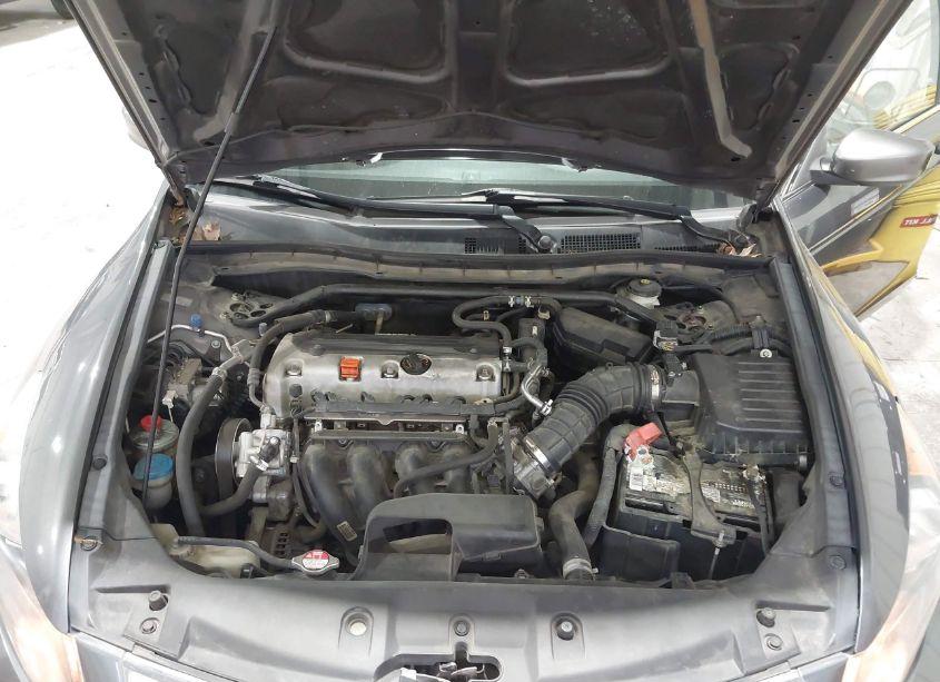 Photo 10 of 2011 Honda Accord 2.4 EX-L (VIN 1HGCP2F8XBA060545)