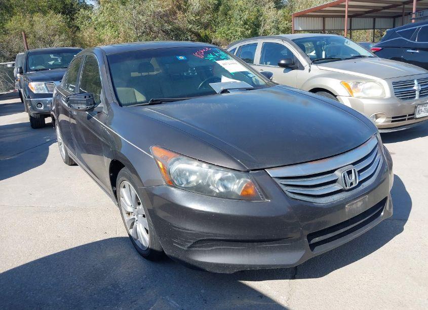 Photo 5 of 2011 Honda Accord 2.4 EX-L (VIN 1HGCP2F8XBA077149)