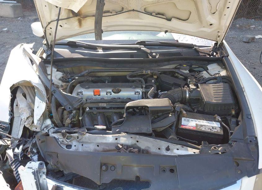 Photo 10 of 2011 Honda Accord 2.4 EX-L (VIN 1HGCP2F8XBA108318)