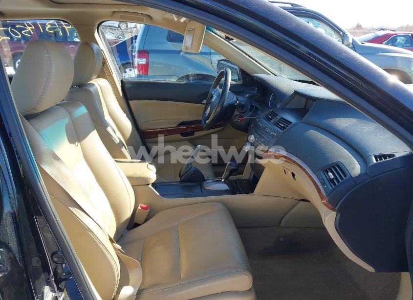 Photo 5 of 2012 Honda Accord 2.4 EX-L (VIN 1HGCP2F8XCA045870)