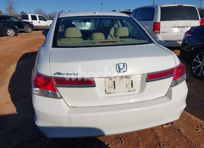 Photo 16 of 2012 Honda Accord 2.4 EX-L (VIN 1HGCP2F8XCA054570)