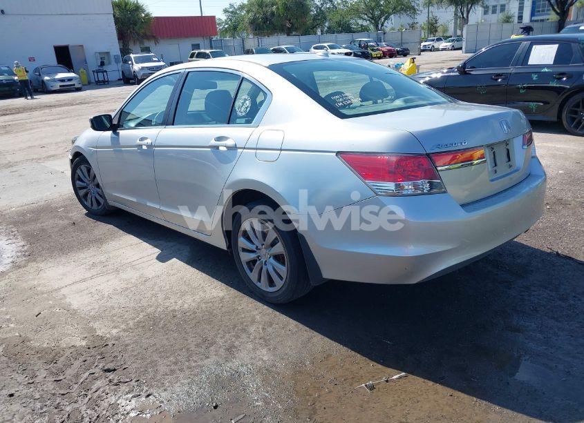 Photo 3 of 2012 Honda Accord 2.4 EX-L (VIN 1HGCP2F8XCA055332)