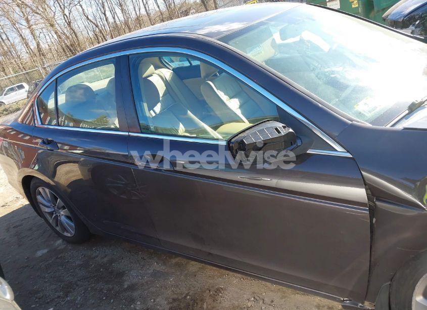 Photo 14 of 2012 Honda Accord 2.4 EX-L (VIN 1HGCP2F8XCA081526)