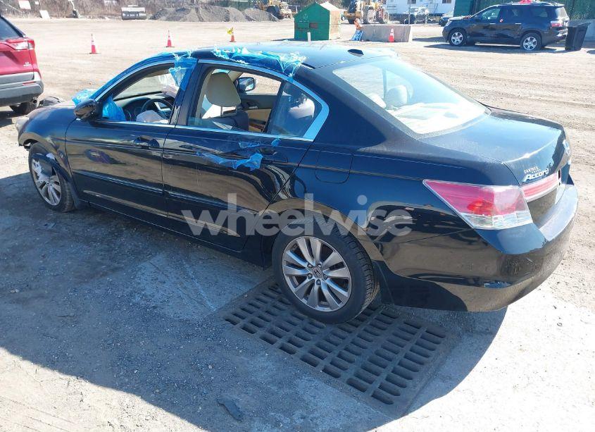 Photo 3 of 2012 Honda Accord 2.4 EX-L (VIN 1HGCP2F8XCA113603)