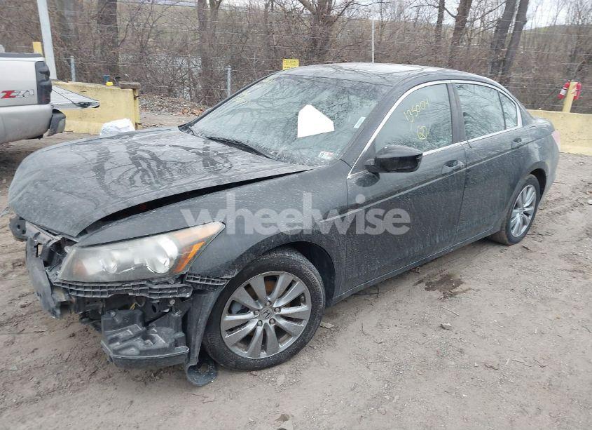 Photo 2 of 2012 Honda Accord 2.4 EX-L (VIN 1HGCP2F8XCA135004)
