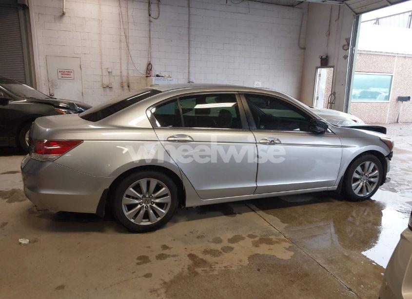 Photo 13 of 2012 Honda Accord 2.4 EX-L (VIN 1HGCP2F8XCA187331)