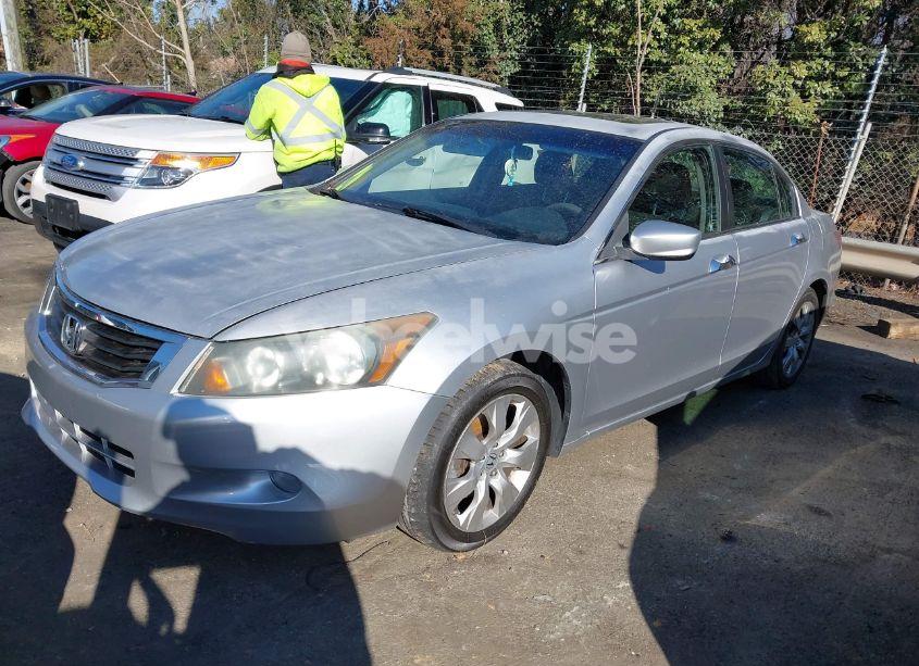Photo 2 of 2009 Honda Accord 3.5 EX (VIN 1HGCP36759A044373)