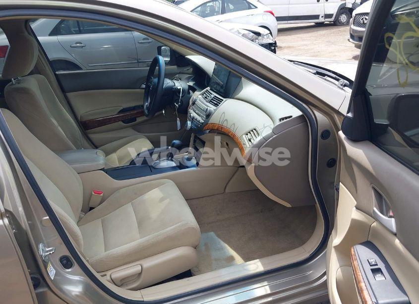 Photo 5 of 2008 Honda Accord 3.5 EX (VIN 1HGCP36788A015562)