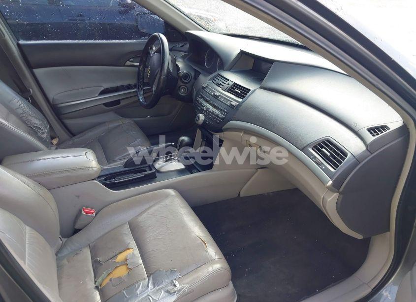 Photo 5 of 2008 Honda Accord 3.5 EX-L (VIN 1HGCP36808A047592)