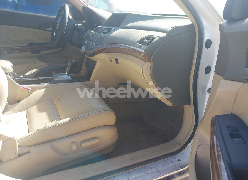 Photo 5 of 2008 Honda Accord 3.5 EX-L (VIN 1HGCP36808A066997)