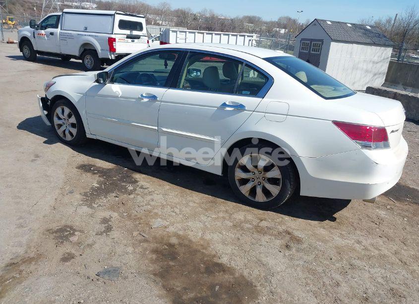 Photo 3 of 2009 Honda Accord 3.5 EX-L (VIN 1HGCP36809A029529)