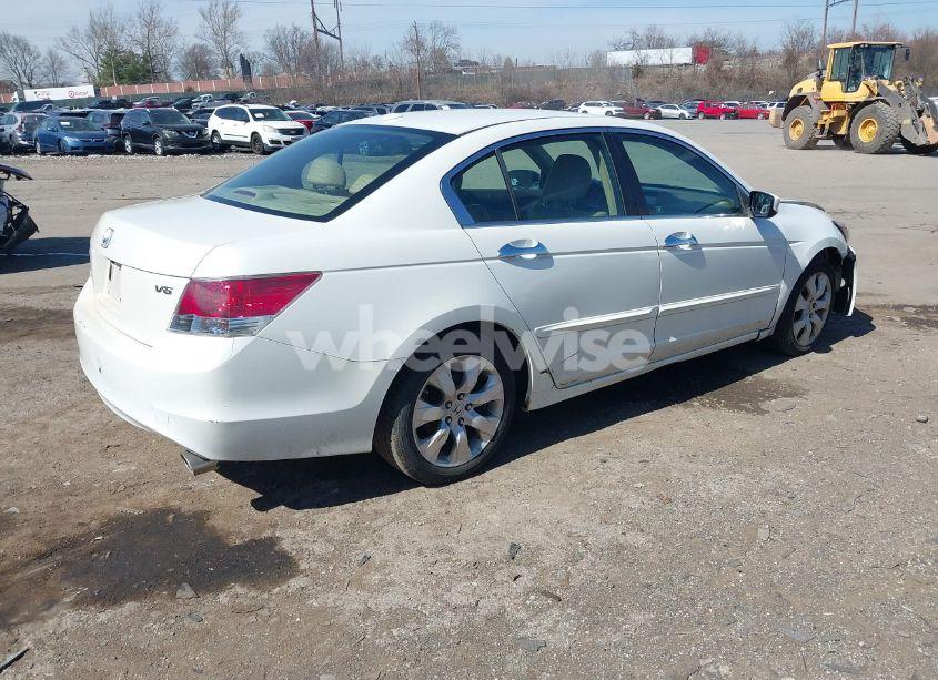 Photo 4 of 2009 Honda Accord 3.5 EX-L (VIN 1HGCP36809A029529)