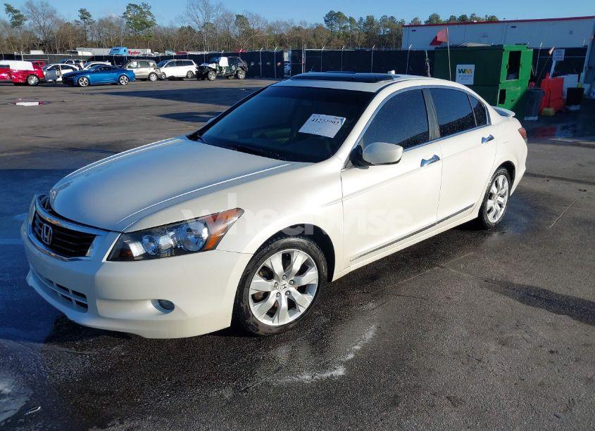 Photo 2 of 2009 Honda Accord 3.5 EX-L (VIN 1HGCP36809A045682)