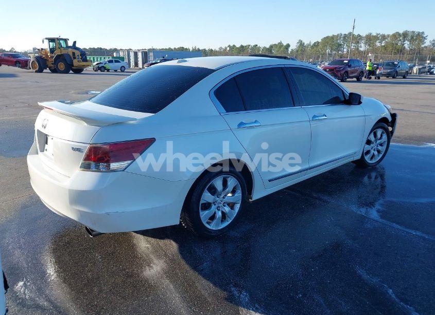 Photo 4 of 2009 Honda Accord 3.5 EX-L (VIN 1HGCP36809A045682)