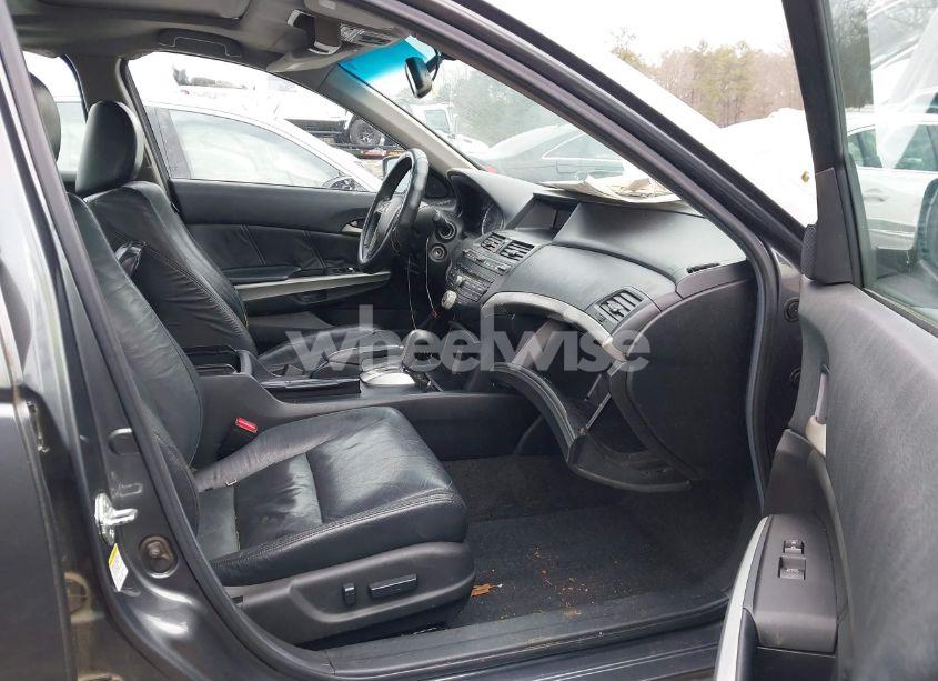 Photo 5 of 2008 Honda Accord 3.5 EX-L (VIN 1HGCP36818A002158)