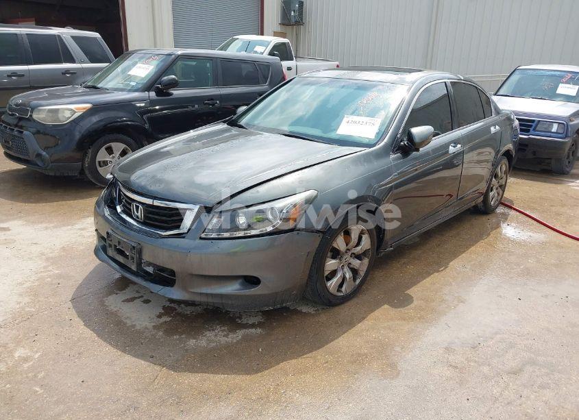 Photo 2 of 2009 Honda Accord 3.5 EX-L (VIN 1HGCP36819A001769)