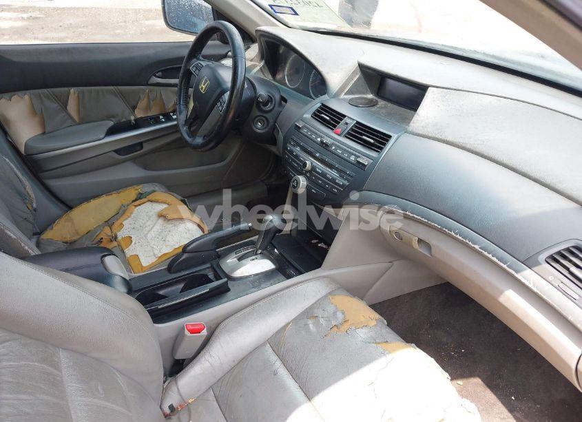 Photo 5 of 2009 Honda Accord 3.5 EX-L (VIN 1HGCP36819A001769)