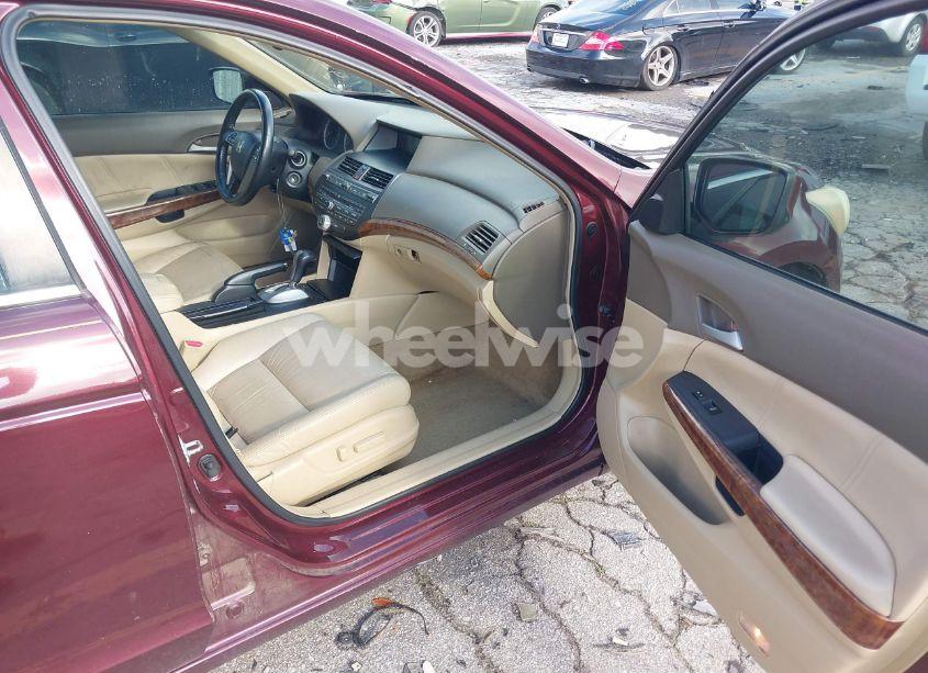 Photo 5 of 2009 Honda Accord 3.5 EX-L (VIN 1HGCP36819A013162)