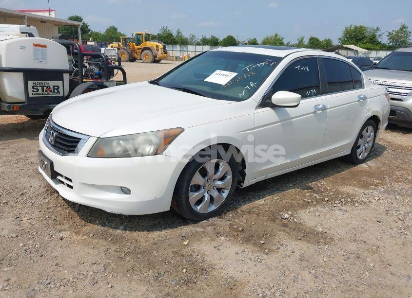Photo 2 of 2009 Honda Accord 3.5 EX-L (VIN 1HGCP36819A023593)