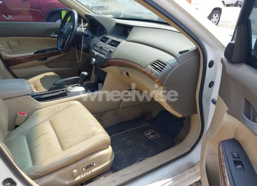 Photo 5 of 2009 Honda Accord 3.5 EX-L (VIN 1HGCP36819A023593)