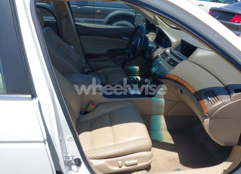 Photo 5 of 2009 Honda Accord 3.5 EX-L (VIN 1HGCP36819A023996)