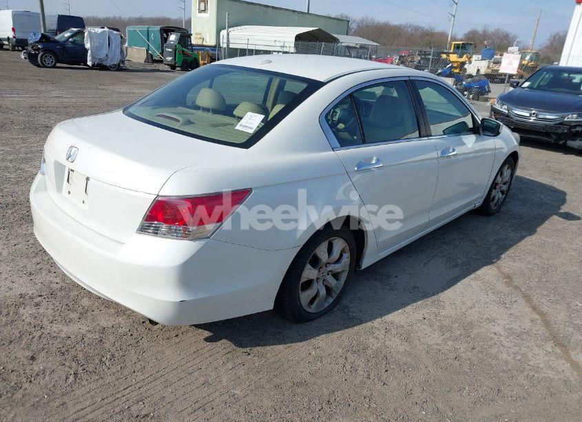 Photo 4 of 2009 Honda Accord 3.5 EX-L (VIN 1HGCP36819A030222)
