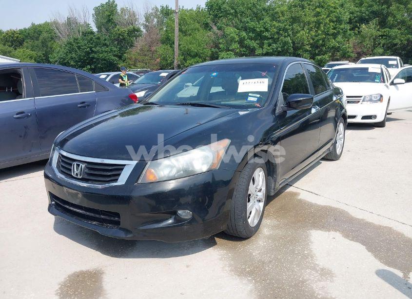 Photo 2 of 2009 Honda Accord 3.5 EX-L (VIN 1HGCP36819A037686)