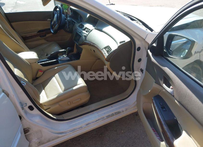 Photo 5 of 2009 Honda Accord 3.5 EX-L (VIN 1HGCP36829A036725)