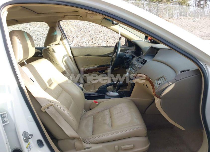 Photo 5 of 2009 Honda Accord 3.5 EX-L (VIN 1HGCP36829A047238)