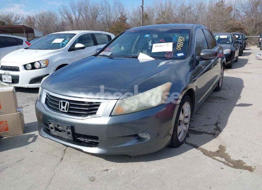 Photo 2 of 2009 Honda Accord 3.5 EX-L (VIN 1HGCP36829A047787)