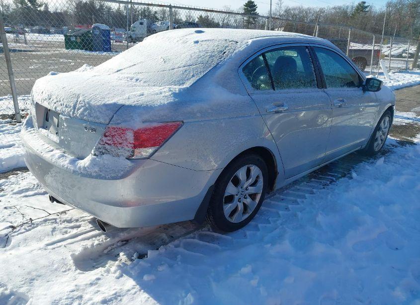 Photo 4 of 2009 Honda Accord 3.5 EX-L (VIN 1HGCP36829A051256)