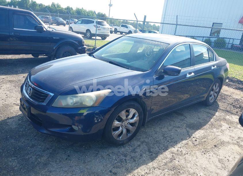 Photo 2 of 2008 Honda Accord 3.5 EX-L (VIN 1HGCP36838A041995)