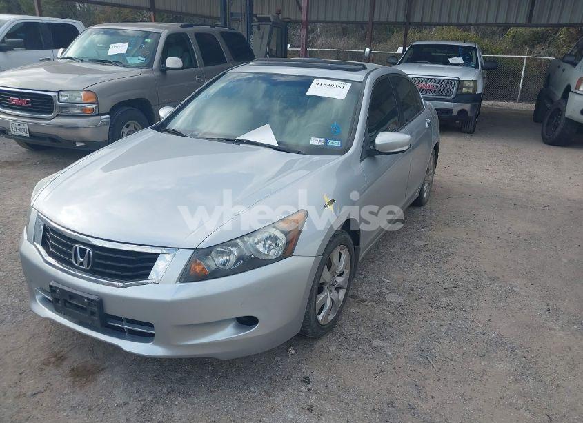 Photo 2 of 2008 Honda Accord 3.5 EX-L (VIN 1HGCP36838A046856)