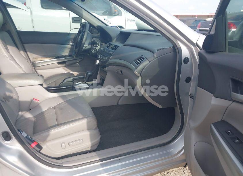 Photo 5 of 2008 Honda Accord 3.5 EX-L (VIN 1HGCP36838A046856)