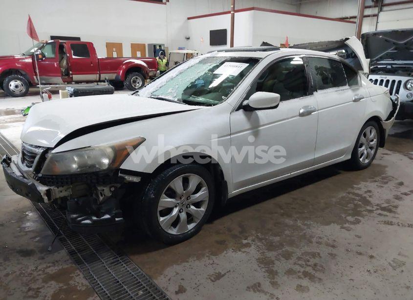 Photo 2 of 2008 Honda Accord 3.5 EX-L (VIN 1HGCP36848A034084)