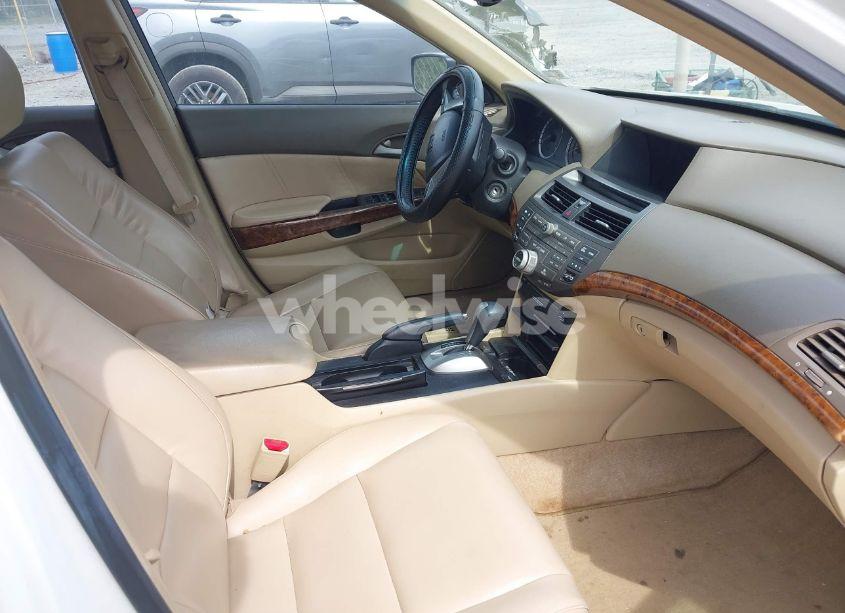 Photo 5 of 2009 Honda Accord 3.5 EX-L (VIN 1HGCP36849A004536)