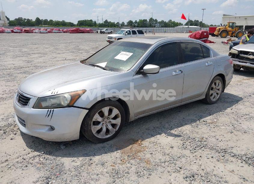 Photo 2 of 2009 Honda Accord 3.5 EX-L (VIN 1HGCP36849A021076)