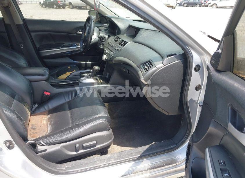 Photo 5 of 2009 Honda Accord 3.5 EX-L (VIN 1HGCP36849A021076)