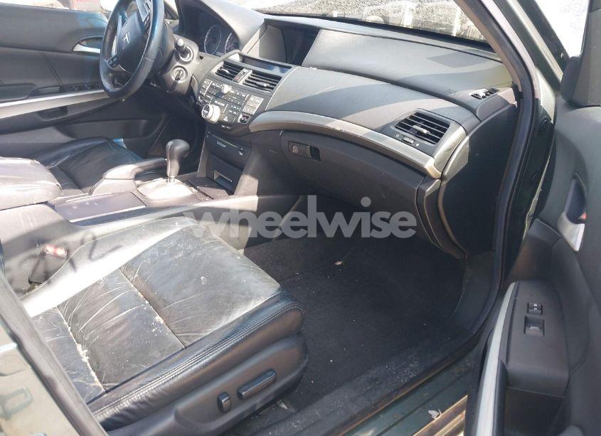 Photo 5 of 2008 Honda Accord 3.5 EX-L (VIN 1HGCP36858A011025)