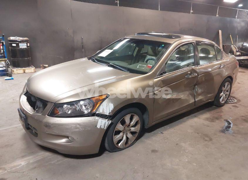 Photo 2 of 2008 Honda Accord 3.5 EX-L (VIN 1HGCP36858A011932)