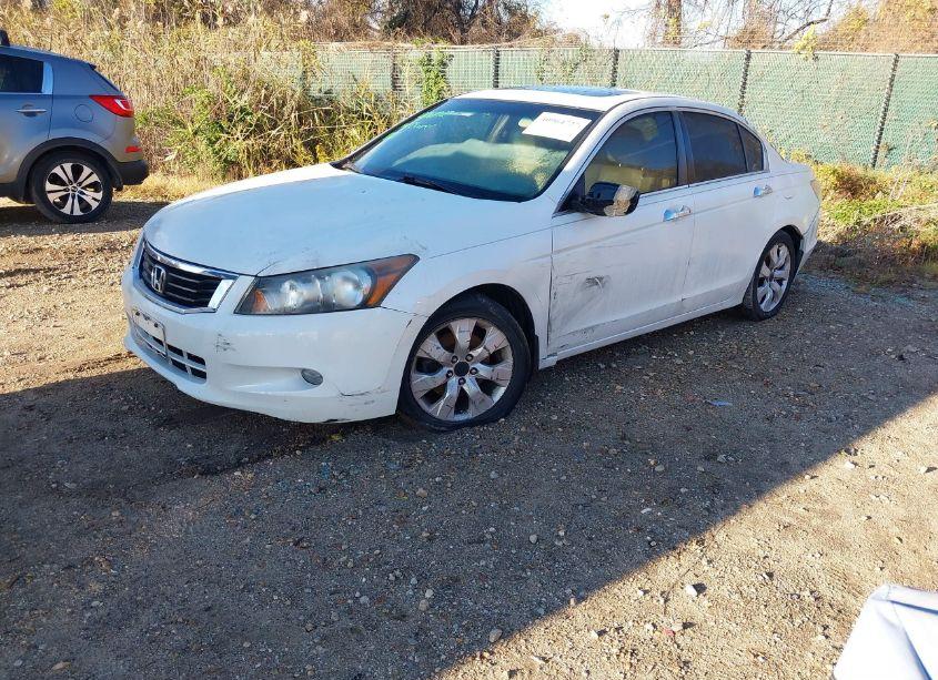 Photo 2 of 2009 Honda Accord 3.5 EX-L (VIN 1HGCP36859A046634)