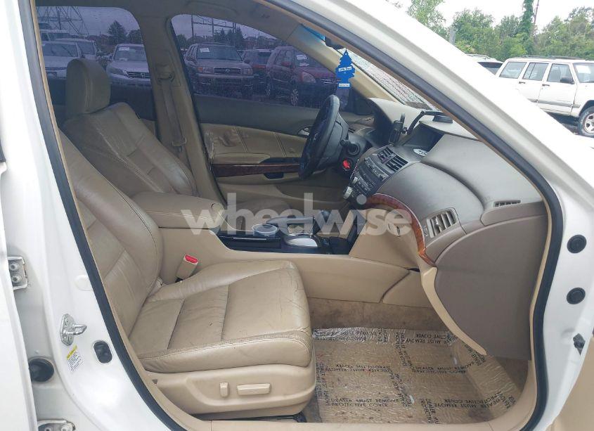 Photo 5 of 2008 Honda Accord 3.5 EX-L (VIN 1HGCP36868A027119)