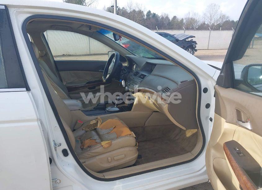 Photo 5 of 2008 Honda Accord 3.5 EX-L (VIN 1HGCP36868A048570)