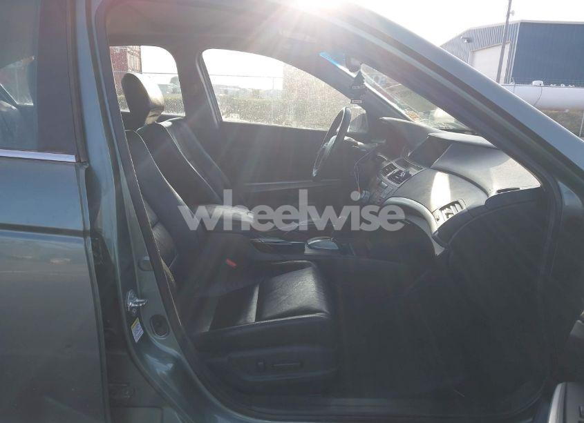 Photo 5 of 2009 Honda Accord 3.5 EX-L (VIN 1HGCP36869A000875)