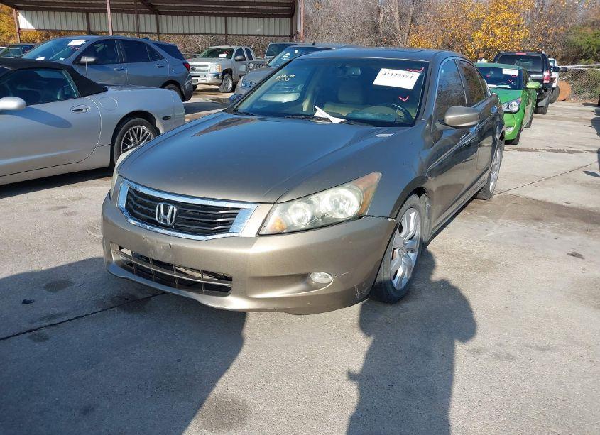 Photo 2 of 2009 Honda Accord 3.5 EX-L (VIN 1HGCP36869A007681)