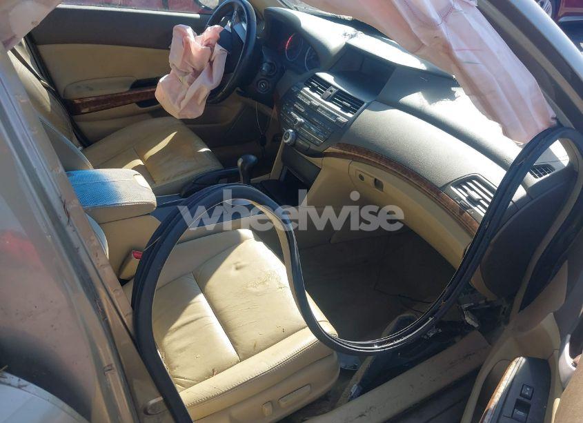 Photo 5 of 2009 Honda Accord 3.5 EX-L (VIN 1HGCP36869A007745)