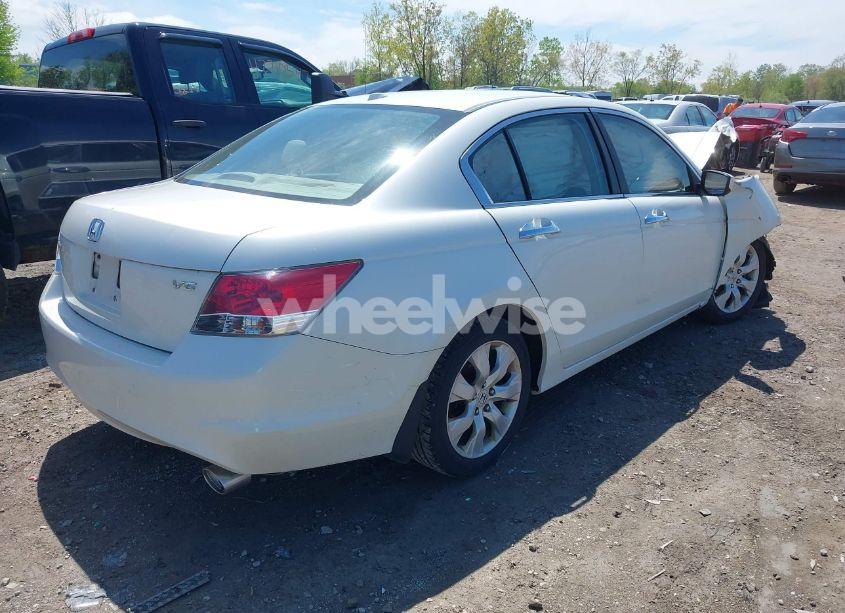 Photo 4 of 2009 Honda Accord 3.5 EX-L (VIN 1HGCP36869A012945)