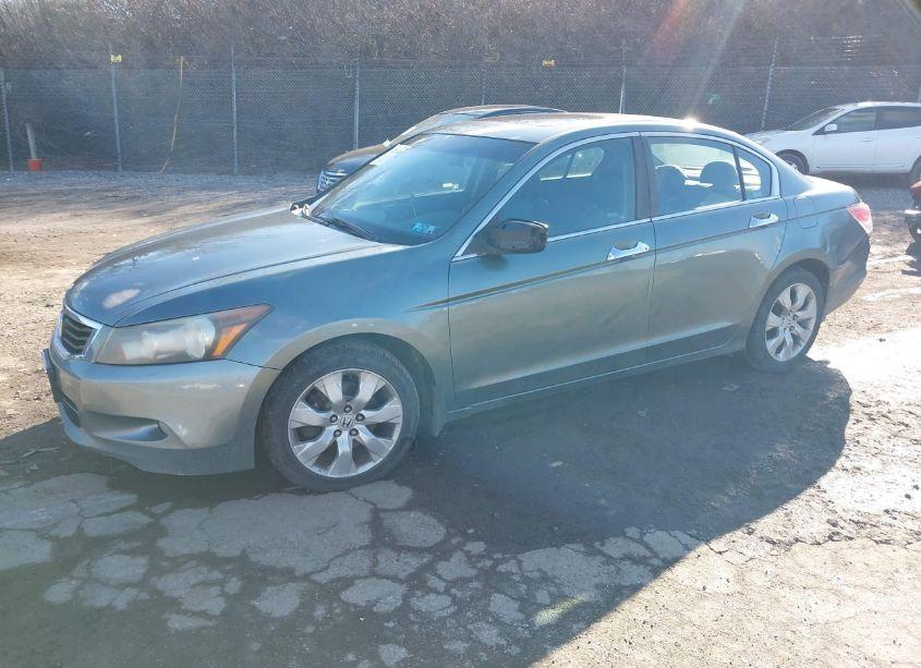 Photo 2 of 2009 Honda Accord 3.5 EX-L (VIN 1HGCP36879A025154)